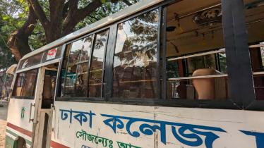 আইডিয়াল কলেজ শিক্ষার্থীদের হামলায় ঢাকা কলেজের বাস ভাঙচুর আইডিয়াল কলেজ শিক্ষার্থীদের হামলায় ঢাকা কলেজের বাস ভাঙচুর