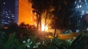 ক্যাম্পাস ছুটির মধ্যে ঢাবির বিজয় একাত্তর হলে আগুন