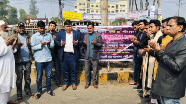 জুলাই ২৪: ফেনীতে প্রথম শহীদ চত্বর নির্মাণ শুরু
