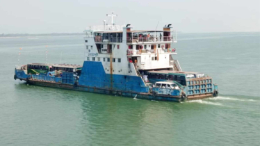৪ ঘণ্টা পর দৌলতদিয়া-পাটুরিয়া নৌরুটে ফেরি চলাচল শুরু