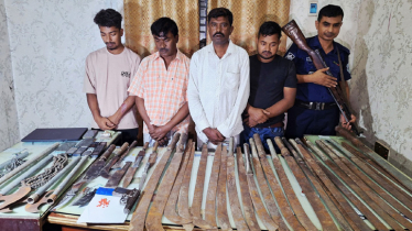 রাতভর অভিযান: দেশীয় অস্ত্র ও মাদকসহ ৪ শীর্ষ সন্ত্রাসী আটক