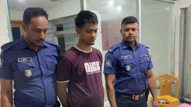 সেনাবাহিনীর অভিযানে ইয়াবা-গাঁজা-হেরোইনসহ যুবক গ্রেফতার সেনাবাহিনীর অভিযানে ইয়াবা-গাঁজা-হেরোইনসহ যুবক গ্রেফতার
