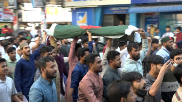 হাদির মৃত্যু: প্রতিবাদে উত্তাল দেশ, জেলায় জেলায় ছাত্র-জনতার বিক্ষোভ