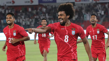 গোল পেলেন হামজা, উল্লাসে প্রকম্পিত গ্যালারি