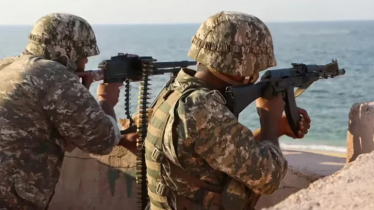 হরমুজ প্রণালীতে মার্কিন বাহিনীর জন্য ‘অপেক্ষা’ করছে ইরানের রেভোল্যুশনারি গার্ড