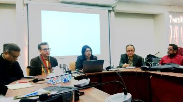 গণভোটের পক্ষে জনমত গড়তে সাংবাদিকদের সাহায্য চাইলেন তথ্য সচিব