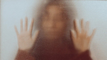 দুই নারীকে ধর্ষণের দায়ে যুবককে প্রকাশ্যে ফাঁসি দিলো ইরান