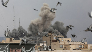 যুদ্ধের দামামার মধ্যে ভূমিকম্পে কেঁপে উঠলো ইরান