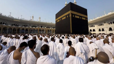 হঠাৎ মক্কা-মদিনা থেকে সরানো হচ্ছে ইরানি ওমরাহ যাত্রীদের