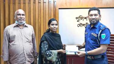ঢাবিতে সুযোগ পাওয়া চা-বাগানের ইতি গৌড়কে আর্থিক পুরস্কার প্রদান