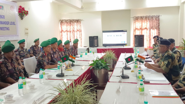 সীমান্তে অবৈধ অনুপ্রবেশ ঠেকাতে বিজিবি-বিএসএফ পতাকা বৈঠক