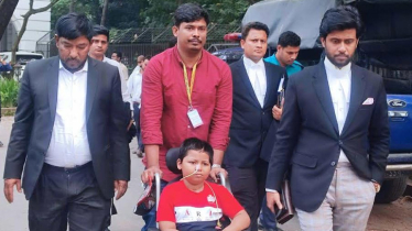 পুলিশের গুলিতে মারা যায় মা, ছেলে প্যারালাইজড: ট্রাইব্যুনালে আবেগাপ্লুত সাক্ষী পুলিশের গুলিতে মারা যায় মা, ছেলে প্যারালাইজড: ট্রাইব্যুনালে আবেগাপ্লুত সাক্ষী