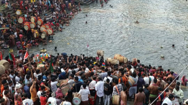 ওড়াকান্দির স্নানোৎসবে রেকর্ড পরিমাণ পূণ্যার্থীর ঢল