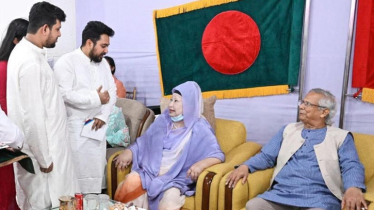 সেনাকুঞ্জে প্রধান উপদেষ্টা ও খালেদা জিয়ার সঙ্গে নাহিদ ইসলামের কুশল বিনিময়