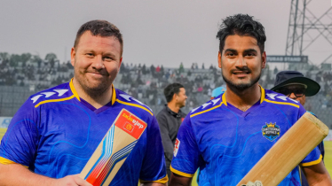 চট্টগ্রাম রয়্যালসের কাছে পাত্তাই পেল না ঢাকা ক্যাপিটালস