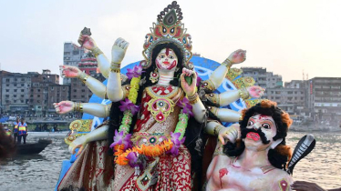 প্রতিমা বিসর্জনের মধ্যে দিয়ে শেষ হলো দুর্গাপূজা