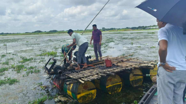 পদ্মায় অবৈধ বালু উত্তোলন, গুড়িয়ে দেওয়া হলো দুই ড্রেজার মেশিন