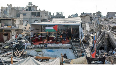 ইউনিফর্ম-ব্যাগ-বই কিছুই নেই, জোড়াতালি দেয়া পোশাকে স্কুলে যাচ্ছে গাজার শিশুরা