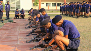 ফায়ারিং প্রশিক্ষণে চলাকালে পুলিশ সদস্যের বুকেই ঢুকলো গুলি