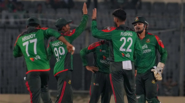মিরপুরে ওয়েস্ট ইন্ডিজকে নিয়ে একাই খেলছেন রিশাদ!
