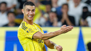 হাজার গোলের পথে ছুটে চলছেন রোনালদো, বাকি রইলো কয়টি?