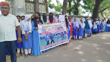 সাতক্ষীরায় শিক্ষককে মারধর, জড়িতদের গ্রেফতারে ২৪ ঘণ্টার আলটিমেটাম