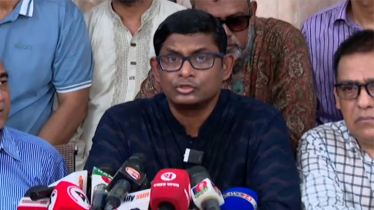 হলুদ হেলমেট পরেছিলেন জাপার মহাসচিব, স্বীকার করলেন নিজেই