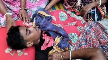 প্রতিমা বিসর্জন দিতে গিয়ে দুই নৌকা সংঘর্ষ, প্রাণ গেল অপুর