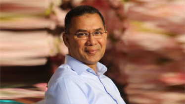 ফেরার দিনেই রাজধানীর ৩০০ ফিটে তারেক রহমানকে বিশাল গণসংবর্ধনা