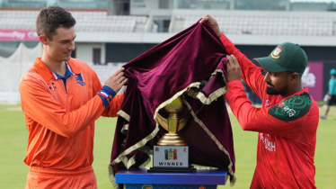 টস জিতে একাদশে ৫ পরিবর্তন নিয়ে ফিল্ডিংয়ে বাংলাদেশ