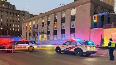 কানাডায় মার্কিন দূতাবাসে গোলাগুলি