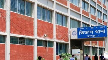 স্বতন্ত্র প্রার্থীর পক্ষে প্রচারণার অভিযোগে পোলিং অফিসার প্রত্যাহার