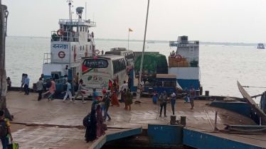 পাটুরিয়া-দৌলতদিয়া নৌপথে যাত্রী ও যানবাহনের ঢল, নেই ভোগান্তি