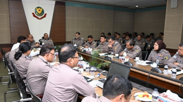 ঢাকা মহানগর ভোটকেন্দ্রে সর্বোচ্চ নিরাপত্তা নিশ্চিত করার নির্দেশ ডিএমপি কমিশনারের