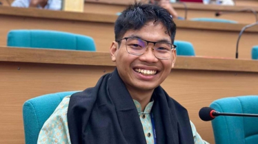 সর্বমিত্র চাকমাকে বিশ্ববিদ্যালয় প্রশাসনের শোকজ