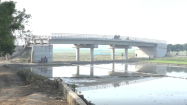 ৭ কোটি টাকার সেতুতে উপকার হয়নি একজনেরও!