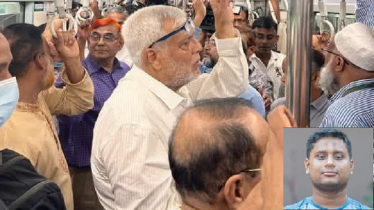 মেট্রোরেলে দাঁড়িয়ে উপদেষ্টা, ছবি ভাইরাল; লম্বা স্ট্যাটাস হাসনাতের