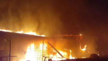 কারওয়ান বাজারে আগুন  