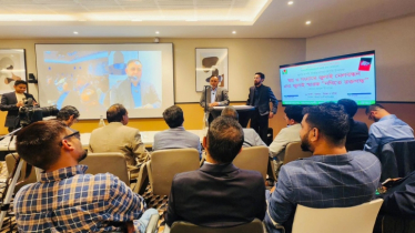 প্যারিসে ‘নথিতে রক্তগন্ধ’ বইয়ের মোড়ক উন্মোচন