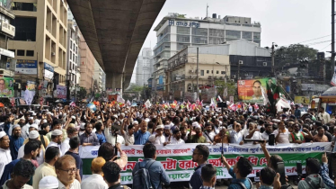 নভেম্বরেই গণভোটের দাবিতে বিক্ষোভমুখর জনসমুদ্রে পরিণত হয়েছে পল্টন