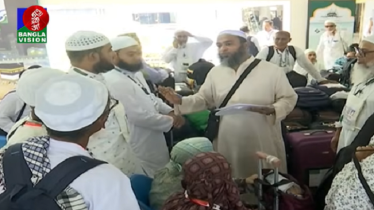 কাটছেই না হজের ভিসা জটিলতা!