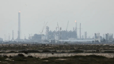 কাতারে এলএনজি স্থাপনায় ভয়াবহ ক্ষেপণাস্ত্র হামলা ইরানের