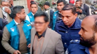 ঘুষের লক্ষাধিক টাকাসহ প্রাথমিক শিক্ষা কর্মকর্তা আটক