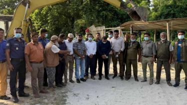 গজারি বনের ভেতরে থাকা অবৈধ দুই সিসা কারখানা গুড়িয়ে দিলো প্রশাসন