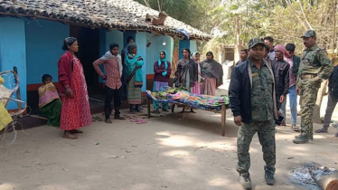 ডাইনি অপবাদ দিয়ে নারী ও তার ১০ মাসের সন্তানকে পুড়িয়ে হত্যা! ডাইনি অপবাদ দিয়ে নারী ও তার ১০ মাসের সন্তানকে পুড়িয়ে হত্যা!