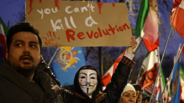 বাড়ছে সহিংসতা, ইরানে সরকারবিরোধী আন্দোলনে নিহত ৬২  