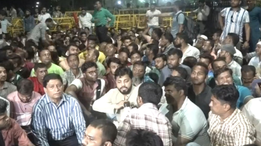 দাবি আদায় না হওয়া পর্যন্ত ঘরে না ফেরার ঘোষণা ইশরাক হোসেনের