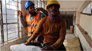 পায়রা বন্দরে ফোর লেন সেতুর সাটার ভেঙে নদীতে পড়ে প্রাণ গেল শ্রমিকের