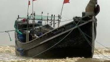 বঙ্গোপসাগরে ট্রলারডুবির ঘটনায় নিখোঁজ ২ জেলের মরদেহ উদ্ধার