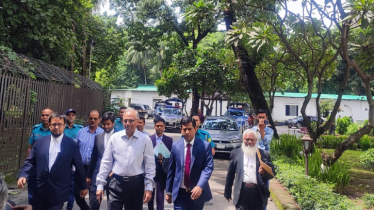 শেখ হাসিনার বিরুদ্ধে মাহমুদুর রহমানের সাক্ষ্য শুরু